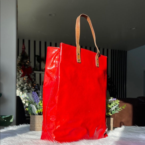 LOUIS VUITTON Monogram Vernis Reade MM Hand Bag Red Rouge - Picture 4 of 17